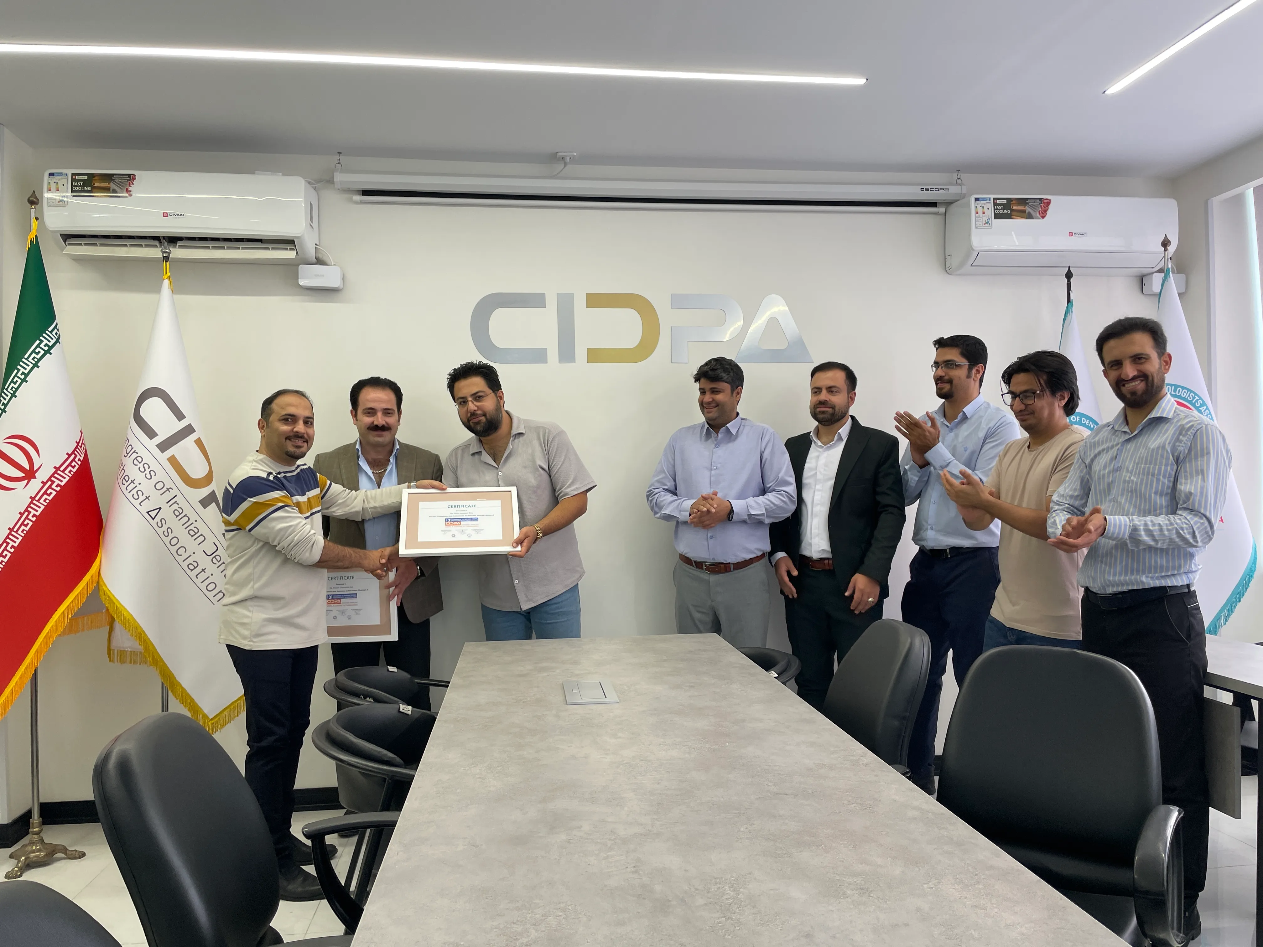 تقدیر از برگزیدگان جشنواره هنری کنگره سیدپا ۲۰۲۴ و تجلیل از تیم اجرایی نشست‌های صنفی